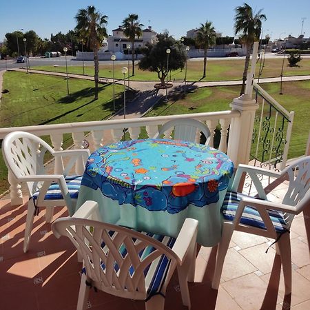 Confortable Apartamento Con Vistas Al Mar Torrevieja Exterior foto