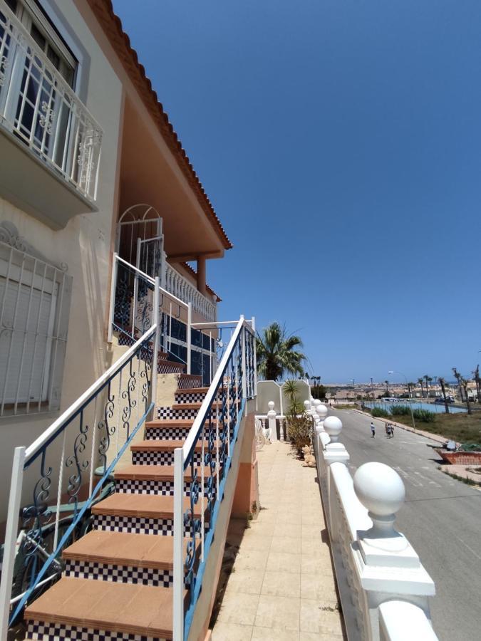 Confortable Apartamento Con Vistas Al Mar Torrevieja Exterior foto
