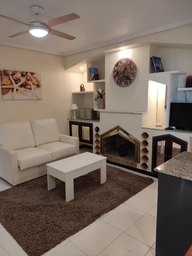 Confortable Apartamento Con Vistas Al Mar Torrevieja Exterior foto
