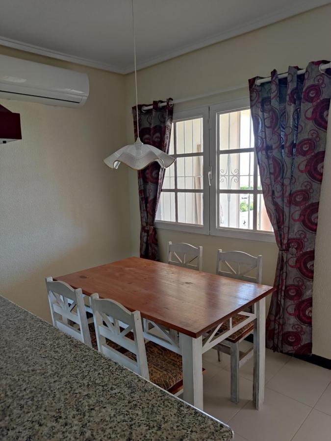 Confortable Apartamento Con Vistas Al Mar Torrevieja Exterior foto
